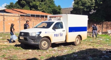 Homem encontrado morto em terreno baldio com o cérebro exposto é identificado