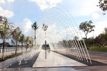 Túnel de água volta a funcionar em parque de Cuiabá