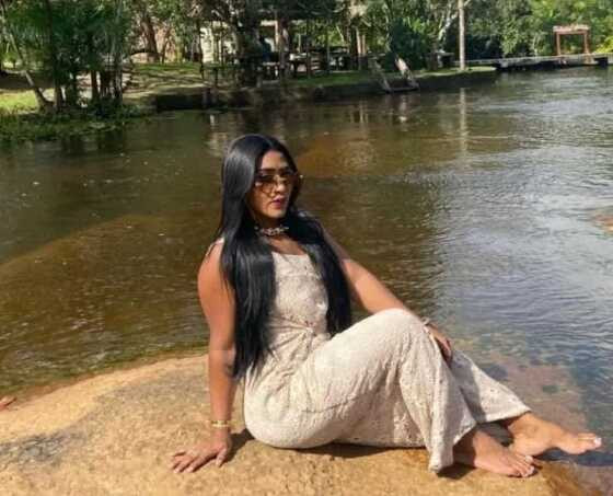 Mulher é assassinada a facadas por ex-companheira dentro de sorveteria 