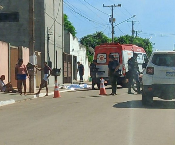 Homem sofre descarga elétrica e morre