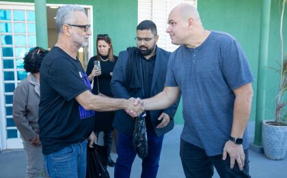 Prefeito recebe representantes da comunidade LGBTQIA+