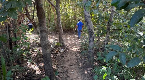 Corpo de homem é encontrado enrolado em lençol com as mãos e pés amarrados 