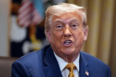 Trump manda carta a Lula e anuncia tarifa de 50% sobre produtos brasileiros