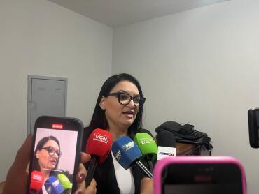 Primeira-dama despista sobre vice e quer candidatura própria do PL ao Governo