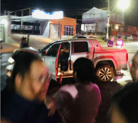 Homem assassinado a tiros dentro de sua caminhonete