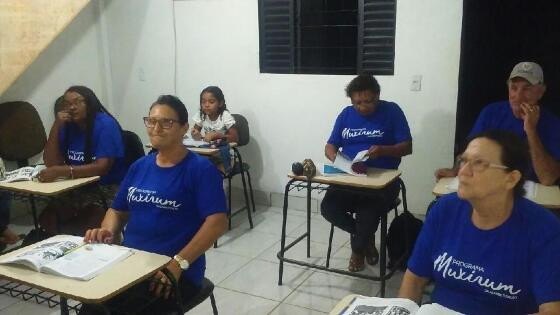 Educacao adultos ferias