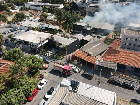 Incêndio atinge prédio da agência de publicidade ZF Comunicação 