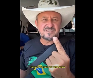 Deputado defende filho de Bolsonaro e ataca senadora: 