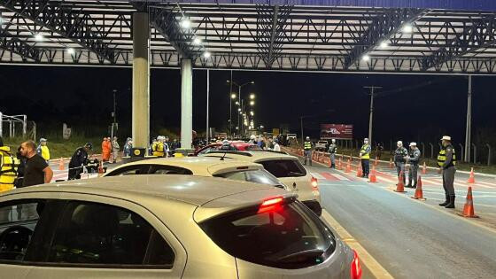 Lei Seca prende dois motoristas bêbados no retorno do Festival de Inverno