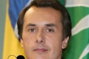Ex-vereador morre carbonizado em queda de ultraleve 