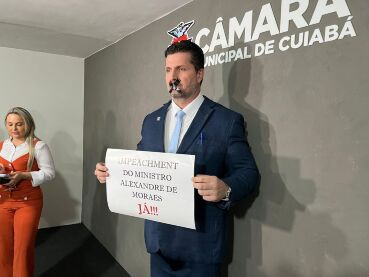 Vereador do PL vê censura e pede impeachment de Moraes