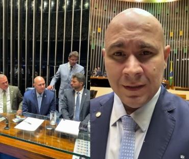 Abilio participa de ato bolsonarista que ocupa Câmara e Senado