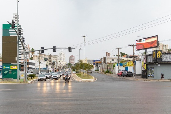 Cuiabá atende comerciantes e adia interdição da Avenida Mato Grosso